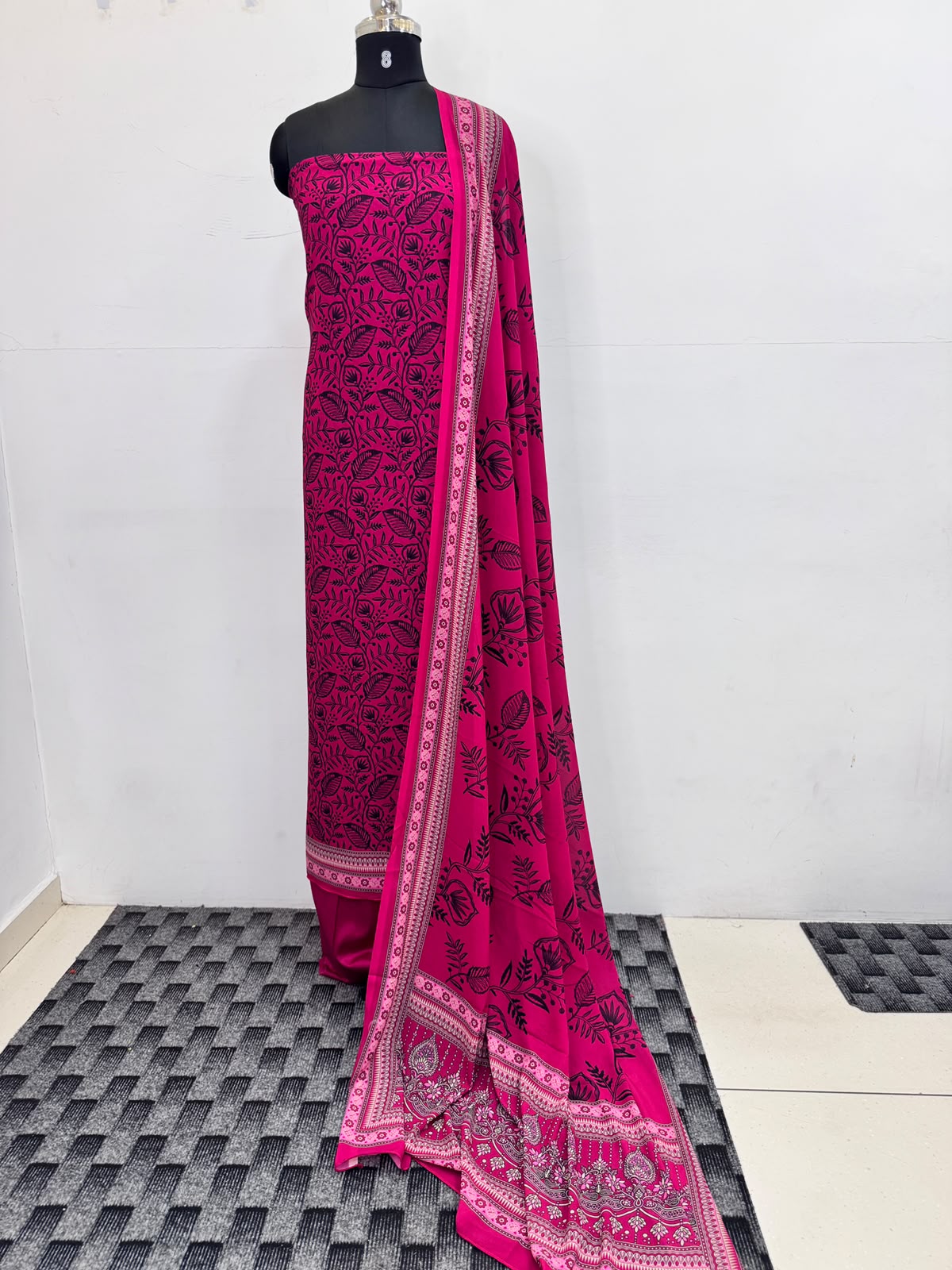 Georgette LD057