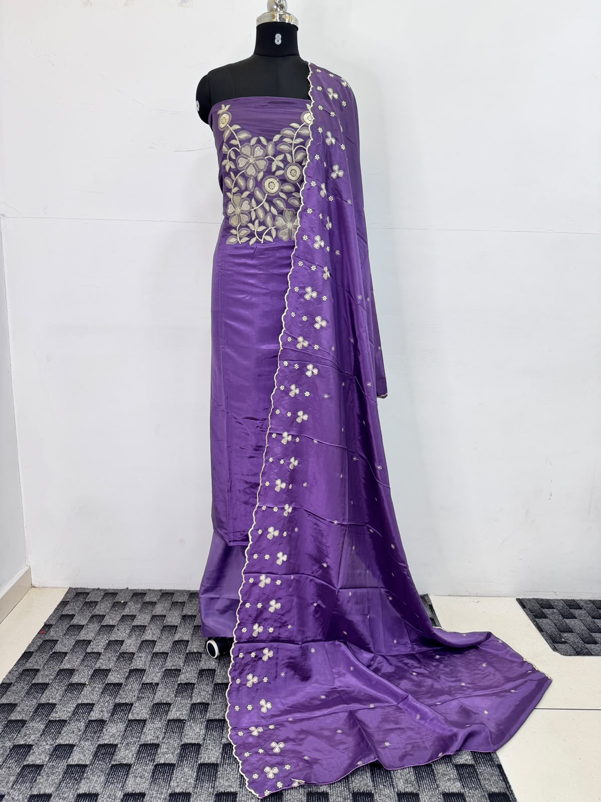 HO Silk LD058