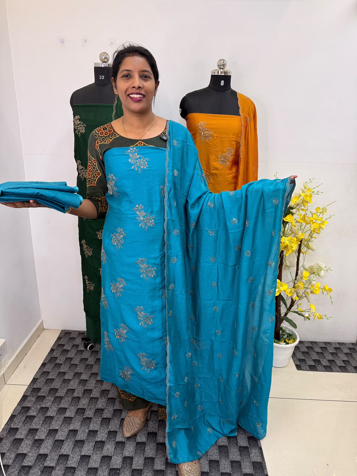 Premium vichithra LD079